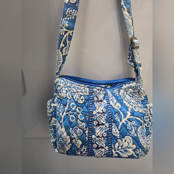 Vera Bradley Handbags - Vera Bradley Blue and White Floral Bag